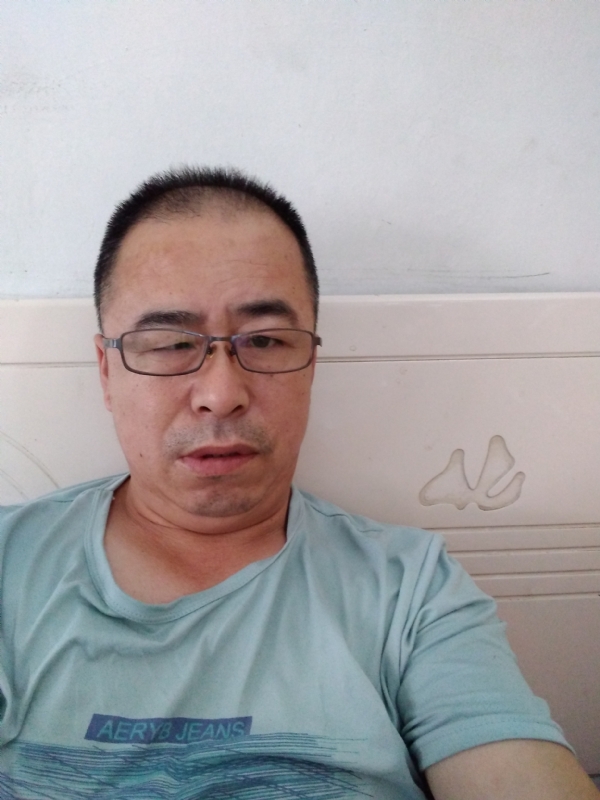 大叔的第一张照片--山东认干亲服务网