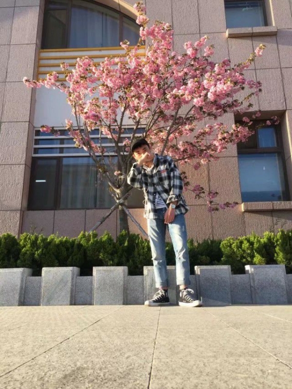 明非的第一张照片--山东认干亲服务网