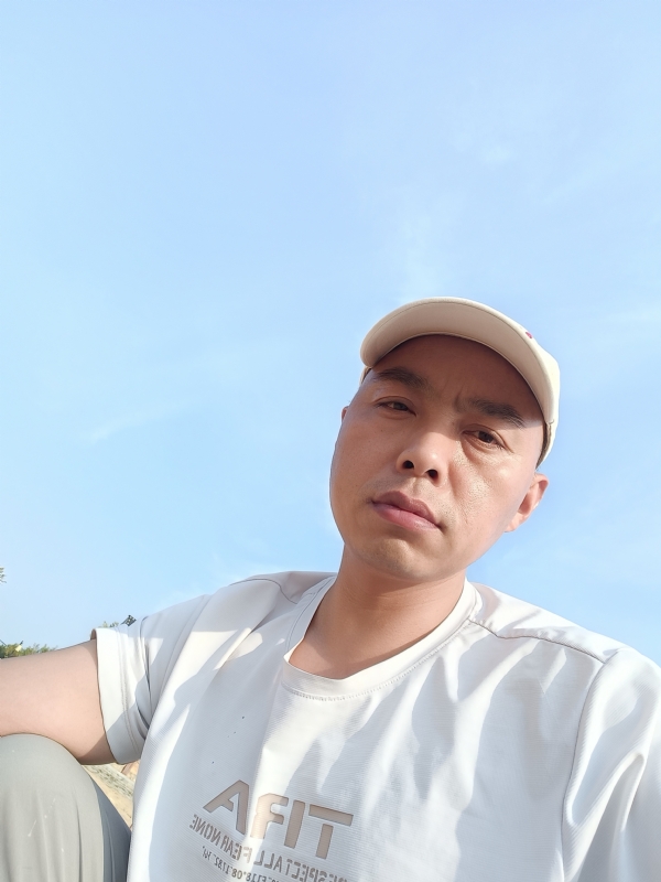 哥哥的第一张照片--山东认干亲服务网